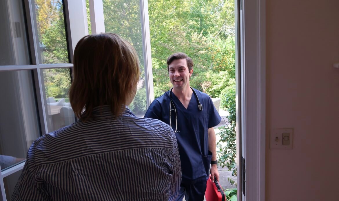 Nurse arriving at a patient’s home for a house call appointment in South Florida